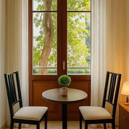 Konukevi Relax Palace